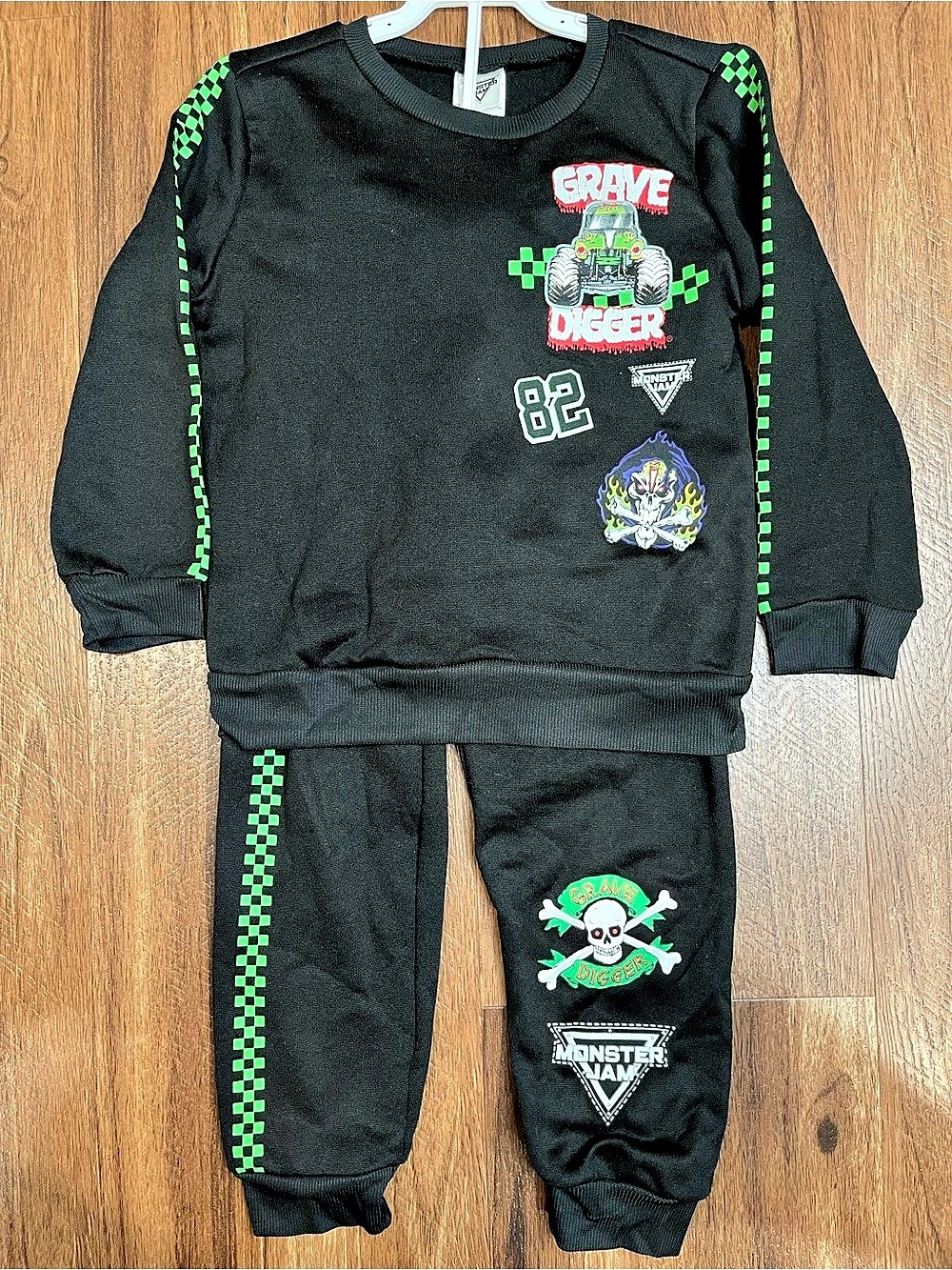 Monster Jam Grave Digger Sweatshirt Sweatpants Set NWOT